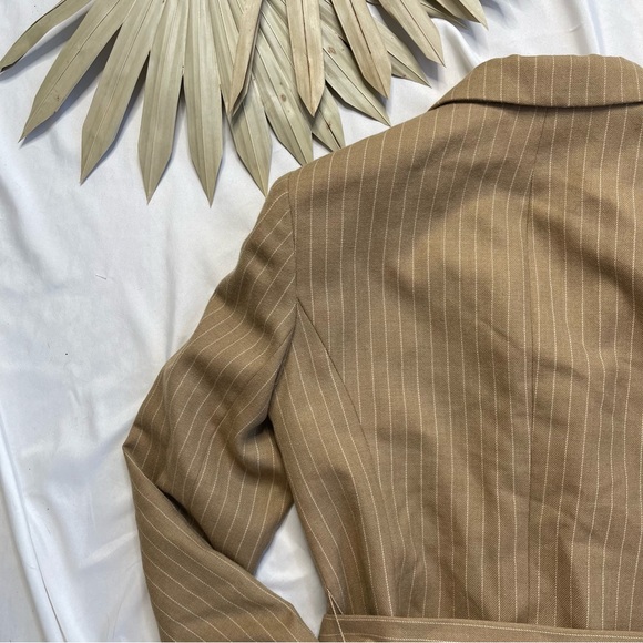 Oscar De La Renta 100% Wool Tie Front Neutral Beige Cream Belted Blazer Jacket - Picture 7 of 7